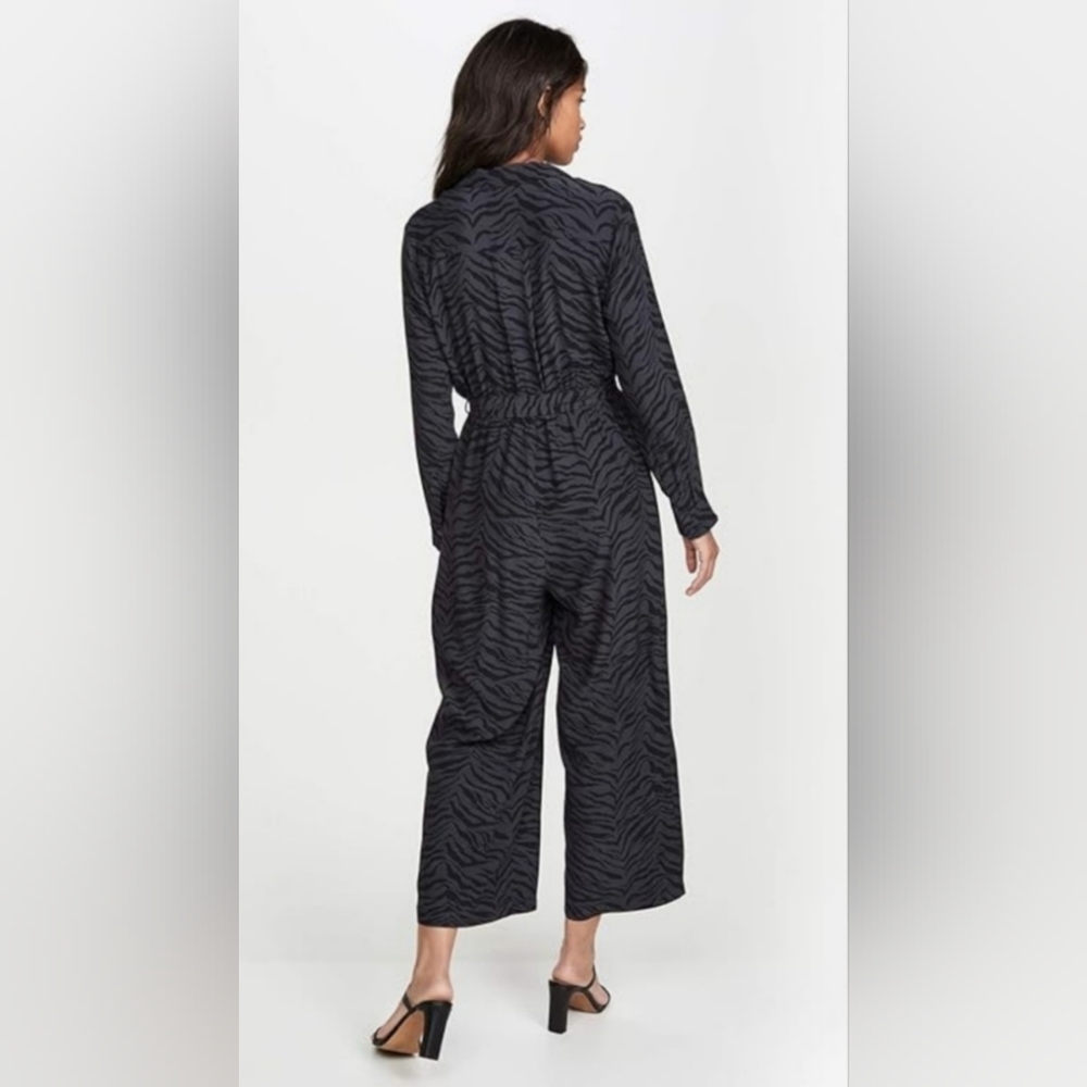 Rails Jumpsuit Callen Wide Leg Charcoal Gray Tiger Stripe Button Front S… - Picture 8 of 12